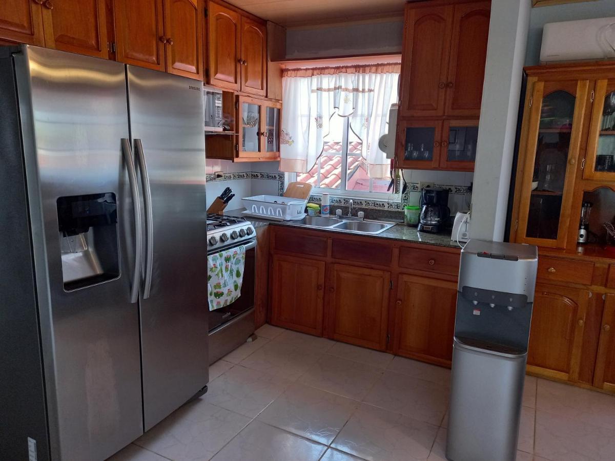 Urania House Villa Bocas Town Luaran gambar