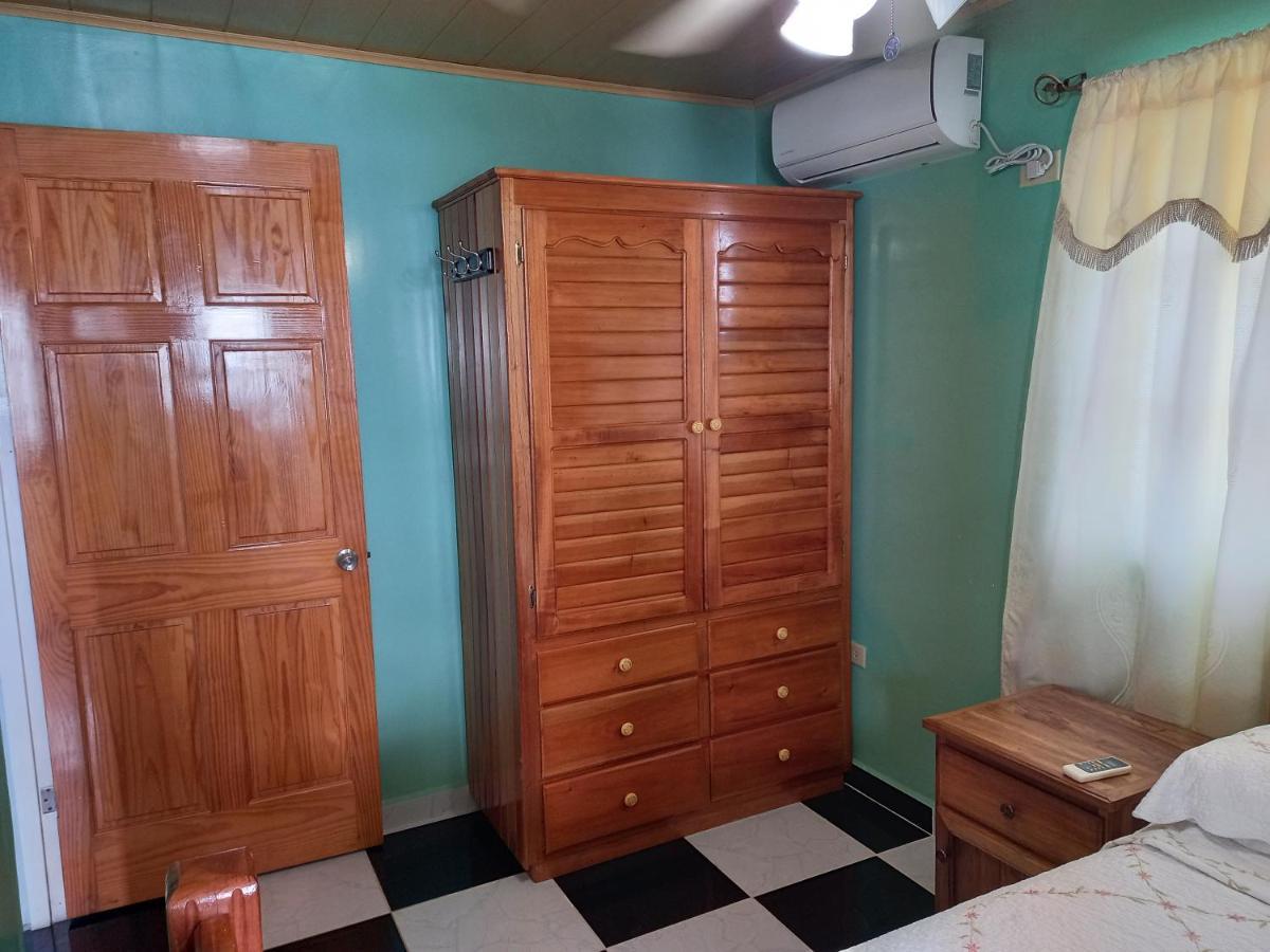 Urania House Villa Bocas Town Luaran gambar