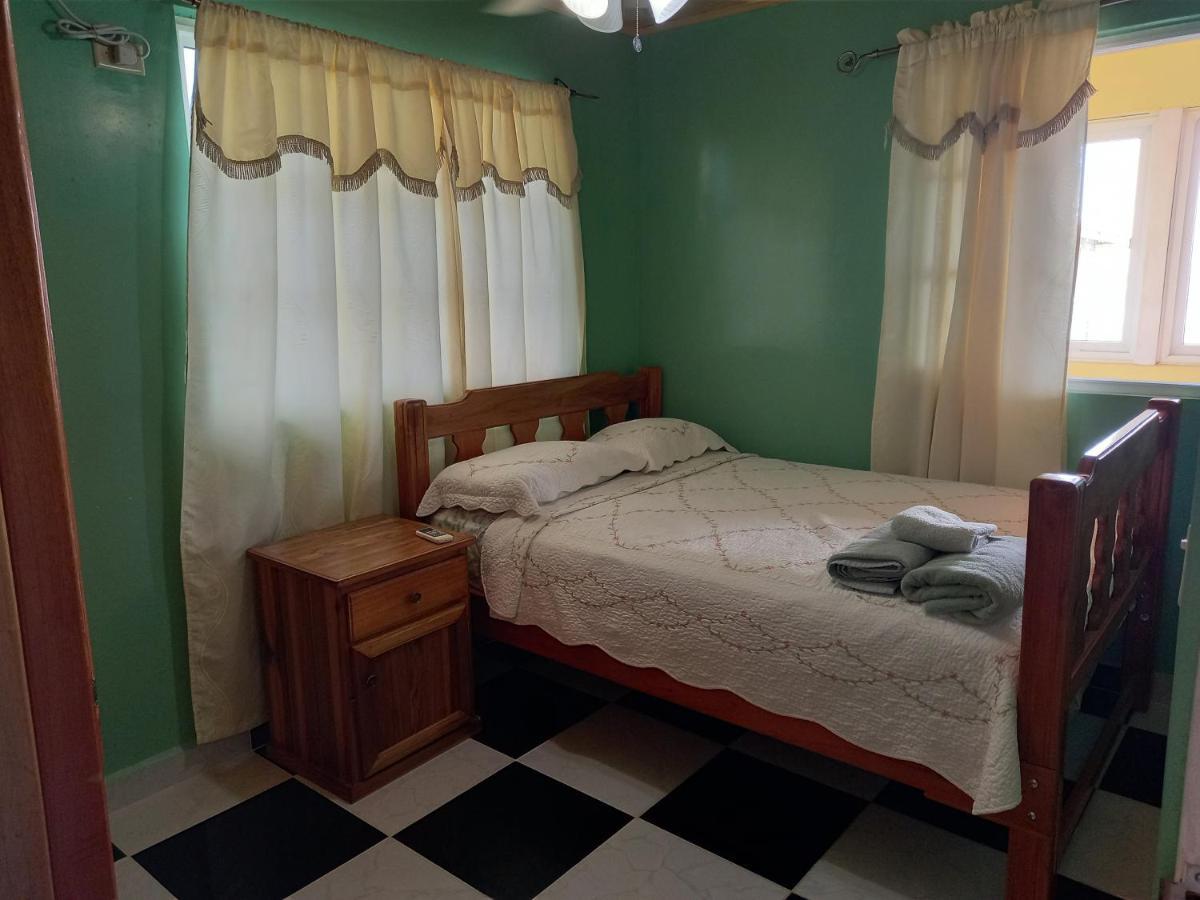 Urania House Villa Bocas Town Luaran gambar