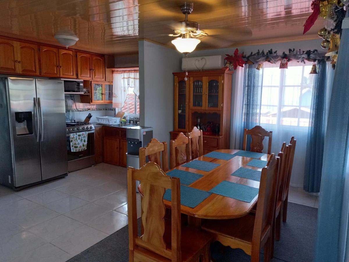 Urania House Villa Bocas Town Luaran gambar
